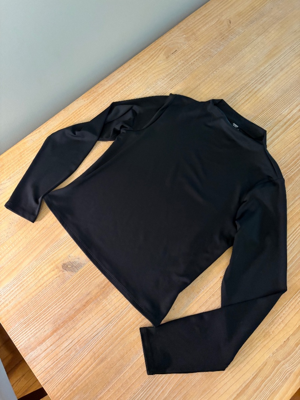 Express Body Contour Long Sleeve Black Top